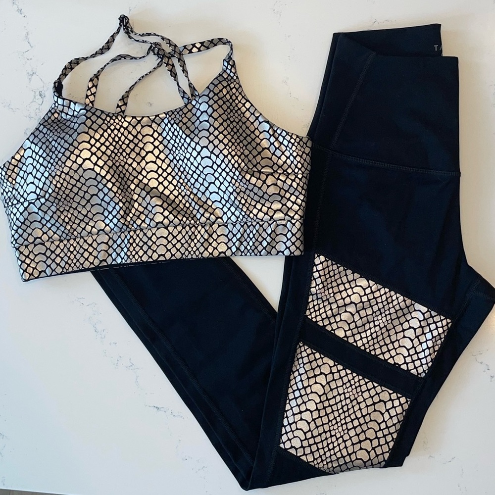 Tavi Noir Activewear Set - Size Small